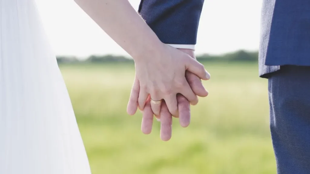 生活保護が廃止されて新しい人生がスタートする